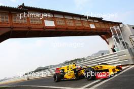 22.10.2010 Yeongam, Korea,  Vitaly Petrov (RUS), Renault F1 Team - Formula 1 World Championship, Rd 17, Korean Grand Prix, Friday Practice