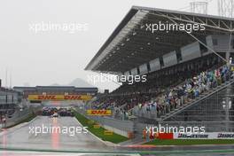 24.10.2010 Yeongam, Korea,  The cars await the race on the grid - Formula 1 World Championship, Rd 17, Korean Grand Prix, Sunday Race