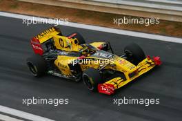 23.10.2010 Yeongam, Korea,  Robert Kubica (POL), Renault F1 Team - Formula 1 World Championship, Rd 17, Korean Grand Prix, Saturday Qualifying