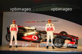 29.01.2010 Newbury, England,  Jenson Button (GBR), McLaren Mercedes and Lewis Hamilton (GBR), McLaren Mercedes - Vodafone Mclaren Mercedes MP4-25 Launch Vodafone UK HQ