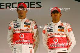 29.01.2010 Newbury, England,  Jenson Button (GBR), McLaren Mercedes and Lewis Hamilton (GBR), McLaren Mercedes - Vodafone Mclaren Mercedes MP4-25 Launch Vodafone UK HQ