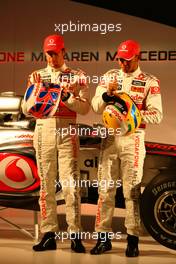 29.01.2010 Newbury, England,  Jenson Button (GBR), McLaren Mercedes and Lewis Hamilton (GBR), McLaren Mercedes - Vodafone Mclaren Mercedes MP4-25 Launch Vodafone UK HQ