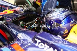 16.05.2010 Monaco, Monte Carlo,  Sebastian Vettel (GER), Red Bull Racing steering wheel - Formula 1 World Championship, Rd 6, Monaco Grand Prix, Sunday Pre-Race Grid