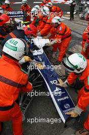 16.05.2010 Monaco, Monte Carlo,  Nico Hulkenberg (GER), Williams F1 Team crashed coming out of the tunnel - Formula 1 World Championship, Rd 6, Monaco Grand Prix, Sunday Race