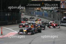 16.05.2010 Monaco, Monte Carlo,  Start of the race, Mark Webber (AUS), Red Bull Racing  - Formula 1 World Championship, Rd 6, Monaco Grand Prix, Sunday Race