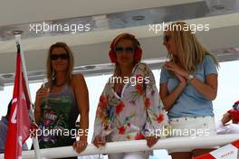 16.05.2010 Monaco, Monte Carlo,  Girls on a boat - Formula 1 World Championship, Rd 6, Monaco Grand Prix, Sunday