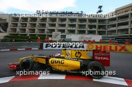 13.05.2010 Monaco, Monte Carlo,  Vitaly Petrov (RUS), Renault F1 Team - Formula 1 World Championship, Rd 6, Monaco Grand Prix, Thursday Practice