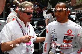 16.05.2010 Monaco, Monte Carlo,  Michael Douglas and Lewis Hamilton (GBR), McLaren Mercedes - Formula 1 World Championship, Rd 6, Monaco Grand Prix, Sunday