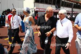 16.05.2010 Monaco, Monte Carlo,  Jennifer Lopez and Bernie Ecclestone (GBR) - Formula 1 World Championship, Rd 6, Monaco Grand Prix, Sunday