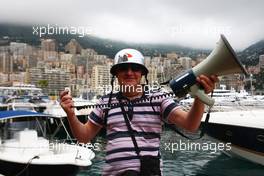 11.05.2010 Monaco, Monte Carlo,  Microphone man - Formula 1 World Championship, Rd 6, Monaco Grand Prix, Tuesday