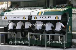 02.04.2010 Kuala Lumpur, Malaysia,  Lotus team on the pit lane gantry - Formula 1 World Championship, Rd 3, Malaysian Grand Prix, Friday Practice