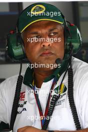 02.04.2010 Kuala Lumpur, Malaysia,  Tony Fernandes, Lotus F1 Team, Team Principal - Formula 1 World Championship, Rd 3, Malaysian Grand Prix, Friday Practice