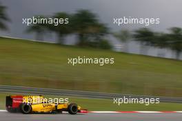 03.04.2010 Kuala Lumpur, Malaysia,  Robert Kubica (POL), Renault F1 Team  - Formula 1 World Championship, Rd 3, Malaysian Grand Prix, Saturday Qualifying