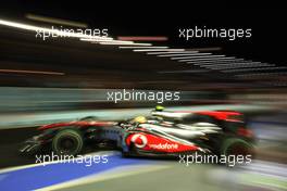 24.09.2010 Singapore, Singapore,  Lewis Hamilton (GBR), McLaren Mercedes - Formula 1 World Championship, Rd 15, Singapore Grand Prix, Friday Practice