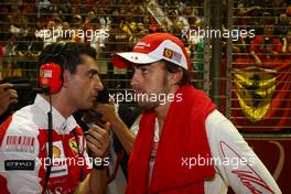 26.09.2010 Singapore, Singapore,  Fernando Alonso (ESP), Scuderia Ferrari - Formula 1 World Championship, Rd 15, Singapore Grand Prix, Sunday Pre-Race Grid