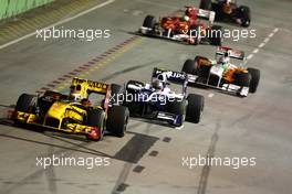 26.09.2010 Singapore, Singapore,  Vitaly Petrov (RUS), Renault F1 Team - Formula 1 World Championship, Rd 15, Singapore Grand Prix, Sunday Race