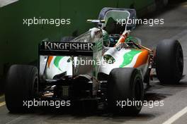 26.09.2010 Singapore, Singapore,  Vitantonio Liuzzi (ITA), Force India F1 Team, stops on circuit - Formula 1 World Championship, Rd 15, Singapore Grand Prix, Sunday Race