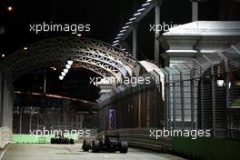26.09.2010 Singapore, Singapore,  Jaime Alguersuari (ESP), Scuderia Toro Rosso - Formula 1 World Championship, Rd 15, Singapore Grand Prix, Sunday Race