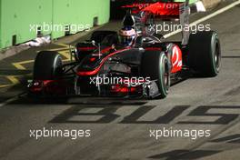 26.09.2010 Singapore, Singapore,  Jenson Button (GBR), McLaren Mercedes, MP4-25 - Formula 1 World Championship, Rd 15, Singapore Grand Prix, Sunday Race