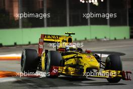 25.09.2010 Singapore, Singapore,  Vitaly Petrov (RUS), Renault F1 Team - Formula 1 World Championship, Rd 15, Singapore Grand Prix, Saturday Qualifying