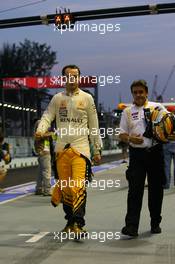 25.09.2010 Singapore, Singapore,  Robert Kubica (POL), Renault F1 Team - Formula 1 World Championship, Rd 15, Singapore Grand Prix, Saturday Practice