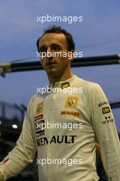 25.09.2010 Singapore, Singapore,  Robert Kubica (POL), Renault F1 Team - Formula 1 World Championship, Rd 15, Singapore Grand Prix, Saturday Practice