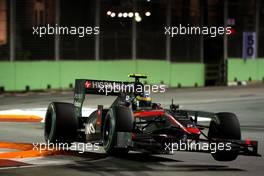 25.09.2010 Singapore, Singapore,  Bruno Senna (BRA), Hispania Racing F1 Team, HRT - Formula 1 World Championship, Rd 15, Singapore Grand Prix, Saturday Qualifying