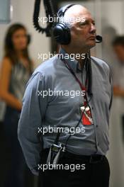25.09.2010 Singapore, Singapore,  Ron Dennis (GBR), McLaren, Team Principal, Chairman - Formula 1 World Championship, Rd 15, Singapore Grand Prix, Saturday