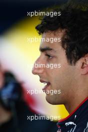 16.11.2010 Abu Dhabi, Abu Dhabi,  Daniel Ricciardo (AUS), Red Bull Racing - Formula 1 Testing, Abu Dhabi