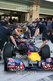 16.11.2010 Abu Dhabi, Abu Dhabi,  Daniel Ricciardo (AUS), Red Bull Racing - Formula 1 Testing, Abu Dhabi