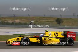 28.05.2010 Istanbul, Turkey,  Vitaly Petrov (RUS), Renault F1 Team  - Formula 1 World Championship, Rd 7, Turkish Grand Prix, Friday Practice