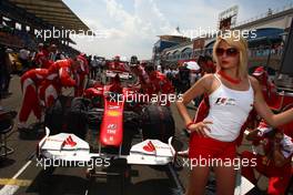 30.05.2010 Istanbul, Turkey,  Grid girl - Formula 1 World Championship, Rd 7, Turkish Grand Prix, Sunday Grid Girl