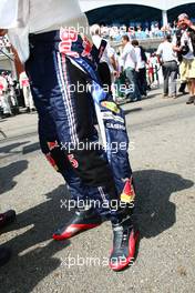 30.05.2010 Istanbul, Turkey,  Sebastian Vettel (GER), Red Bull Racing with his lucky coin in his shoe - Formula 1 World Championship, Rd 7, Turkish Grand Prix, Sunday Pre-Race Grid