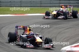 30.05.2010 Istanbul, Turkey,  Mark Webber (AUS), Red Bull Racing, RB6 leads Sebastian Vettel (GER), Red Bull Racing, RB6 - Formula 1 World Championship, Rd 7, Turkish Grand Prix, Sunday Race