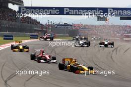 30.05.2010 Istanbul, Turkey,  Robert Kubica (POL), Renault F1 Team, R30 leads Felipe Massa (BRA), Scuderia Ferrari, F10 - Formula 1 World Championship, Rd 7, Turkish Grand Prix, Sunday Race