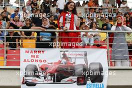 30.05.2010 Istanbul, Turkey,  A fan of Fernando Alonso (ESP), Scuderia Ferrari - Formula 1 World Championship, Rd 7, Turkish Grand Prix, Sunday Race