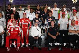 12.11.2010 Abu Dhabi, Abu Dhabi,  Bernie Ecclestone (GBR) with the drivers and team bosses - Formula 1 World Championship, Rd 19, Abu Dhabi Grand Prix, Friday