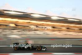 12.11.2010 Abu Dhabi, Abu Dhabi,  Heikki Kovalainen (FIN), Lotus F1 Team - Formula 1 World Championship, Rd 19, Abu Dhabi Grand Prix, Friday Practice