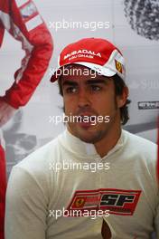 12.11.2010 Abu Dhabi, Abu Dhabi,  Fernando Alonso (ESP), Scuderia Ferrari - Formula 1 World Championship, Rd 19, Abu Dhabi Grand Prix, Friday Practice