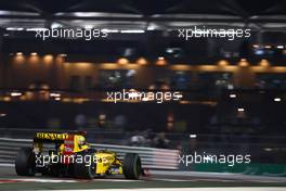 12.11.2010 Abu Dhabi, Abu Dhabi,  Robert Kubica (POL), Renault F1 Team - Formula 1 World Championship, Rd 19, Abu Dhabi Grand Prix, Friday Practice