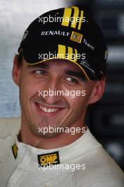 12.11.2010 Abu Dhabi, Abu Dhabi,  Robert Kubica (POL), Renault F1 Team - Formula 1 World Championship, Rd 19, Abu Dhabi Grand Prix, Friday Practice