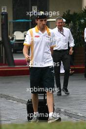 12.11.2010 Abu Dhabi, Abu Dhabi,  Robert Kubica (POL), Renault F1 Team  - Formula 1 World Championship, Rd 19, Abu Dhabi Grand Prix, Friday