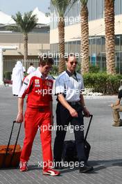 12.11.2010 Abu Dhabi, Abu Dhabi,  Rob Smedly, (GBR), Scuderia Ferrari, Chief Engineer of Felipe Massa (BRA) with Gerry Hughes of Cosworth - Formula 1 World Championship, Rd 19, Abu Dhabi Grand Prix, Friday