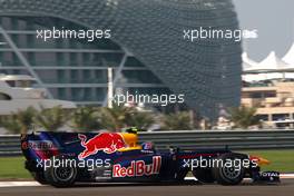 12.11.2010 Abu Dhabi, Abu Dhabi,  Mark Webber (AUS), Red Bull Racing  - Formula 1 World Championship, Rd 19, Abu Dhabi Grand Prix, Friday Practice