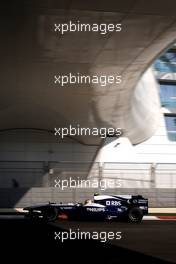 12.11.2010 Abu Dhabi, Abu Dhabi,  Nico Hulkenberg (GER), Williams F1 Team, FW32 - Formula 1 World Championship, Rd 19, Abu Dhabi Grand Prix, Friday Practice