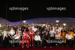 12.11.2010 Abu Dhabi, Abu Dhabi,  Bernie Ecclestone (GBR) with the drivers and team managers - Formula 1 World Championship, Rd 19, Abu Dhabi Grand Prix, Friday