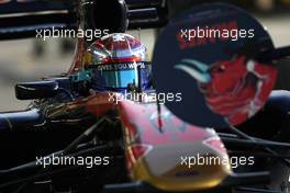 12.11.2010 Abu Dhabi, Abu Dhabi,  Sébastien Buemi (SUI), Scuderia Toro Rosso - Formula 1 World Championship, Rd 19, Abu Dhabi Grand Prix, Friday Practice