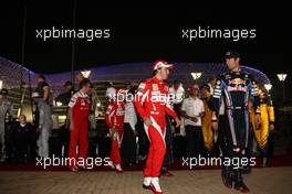 12.11.2010 Abu Dhabi, Abu Dhabi,  Fernando Alonso (ESP), Scuderia Ferrari, Mark Webber (AUS), Red Bull Racing - Formula 1 World Championship, Rd 19, Abu Dhabi Grand Prix, Friday