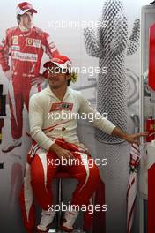 12.11.2010 Abu Dhabi, Abu Dhabi,  Fernando Alonso (ESP), Scuderia Ferrari - Formula 1 World Championship, Rd 19, Abu Dhabi Grand Prix, Friday Practice