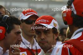 14.11.2010 Abu Dhabi, Abu Dhabi,  Fernando Alonso (ESP), Scuderia Ferrari - Formula 1 World Championship, Rd 19, Abu Dhabi Grand Prix, Sunday Pre-Race Grid